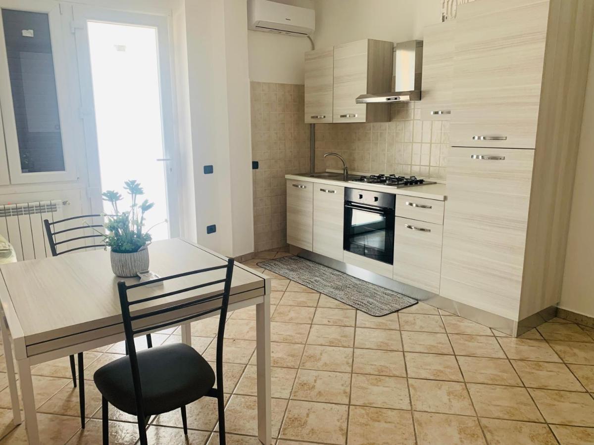 Il Cortiletto Appartement Somma Lombardo Buitenkant foto