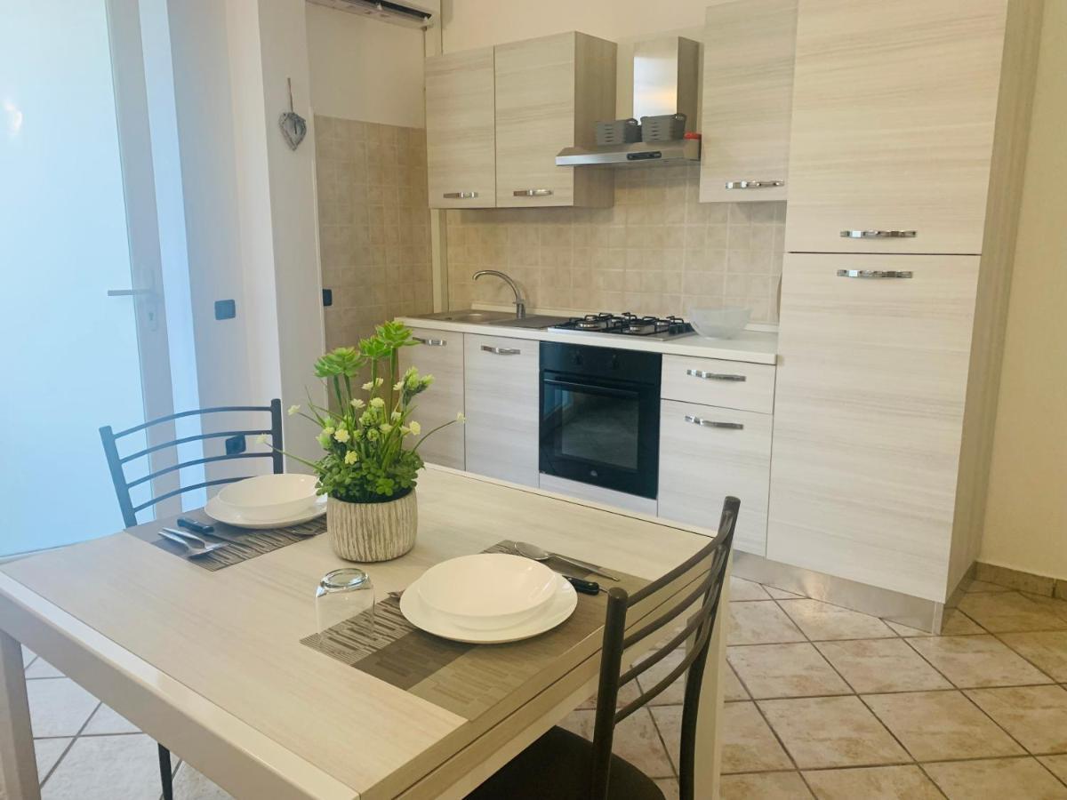 Il Cortiletto Appartement Somma Lombardo Buitenkant foto